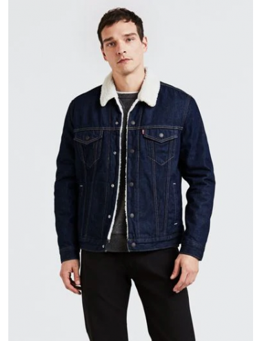 Levis type sherpa trucker...