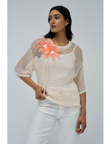 Tunica beige  de ganchillo...