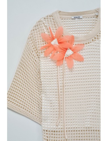 Tunica beige  de ganchillo...