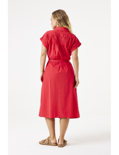 Vestido rojo con calados...