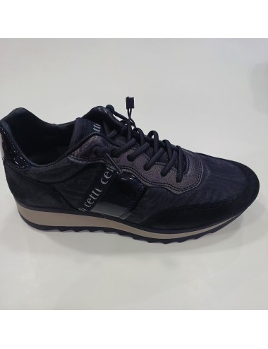Deportivo ante mesh negro...