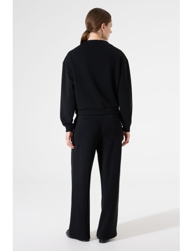 Pantalon negro con nervio...